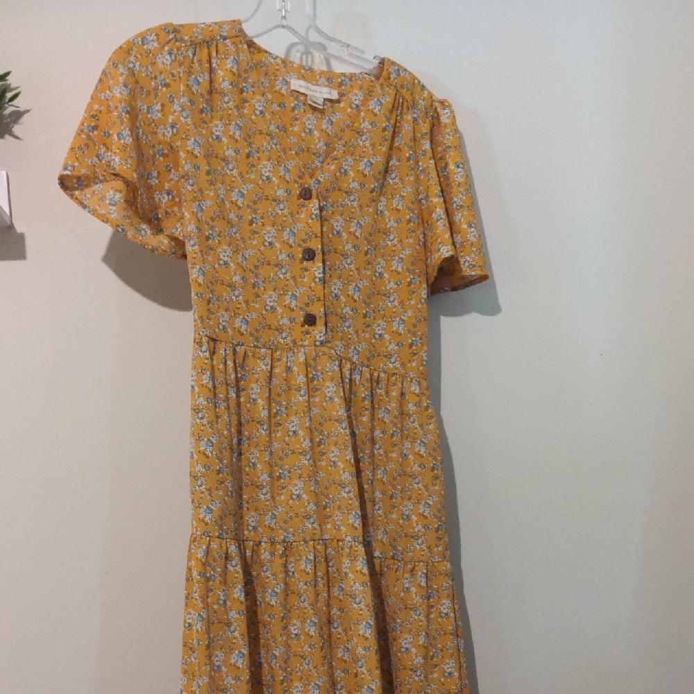 Women Size M Floral Yellow Button-Down Midi Dress